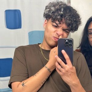 Meet your Posher, Mathews